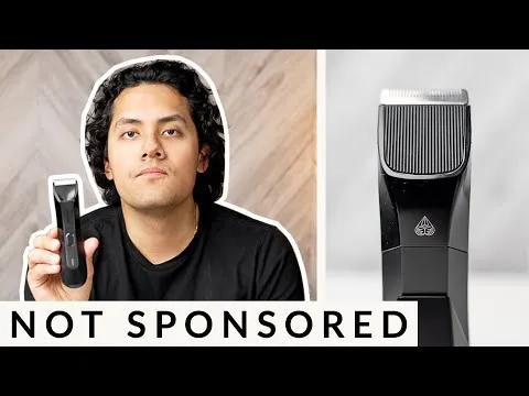 Detailed macro close-up of the Manscaped trimmer's ceramic blade and grooved textured grip details